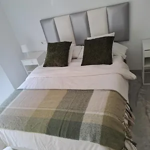 https://apartamento-fuengirola-4.es-andalucia.com